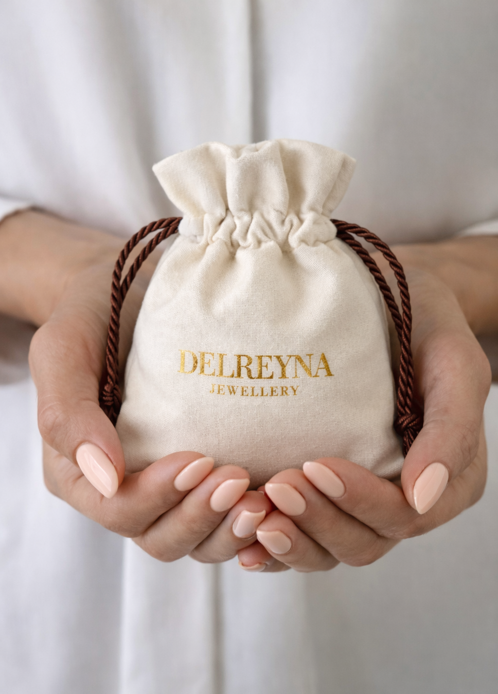 CERCEI AVA